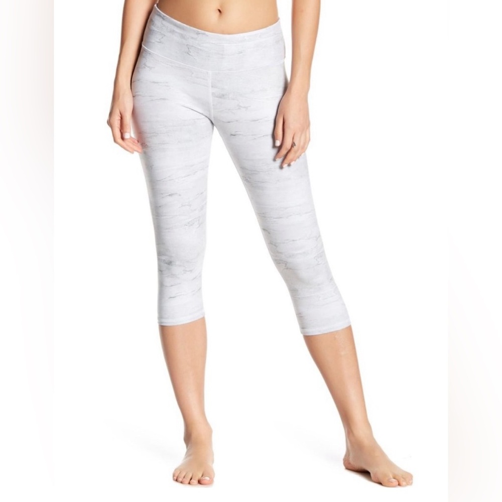 ALO Yoga Sequoia Capri Leggings Size Small